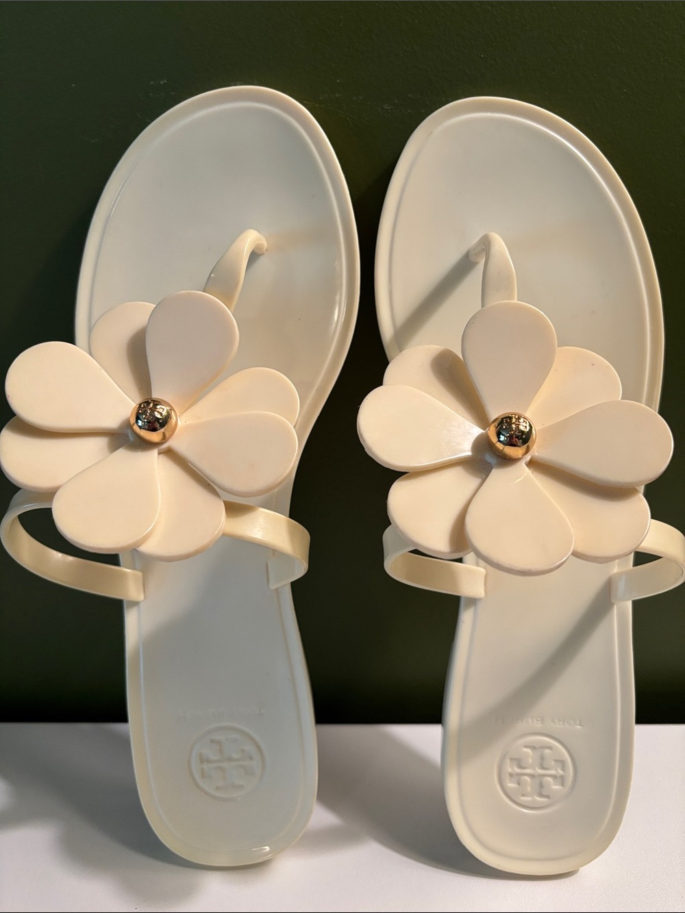 Tory Burch Cream Floral Jelly Thong Sandals - Picture 8 of 8
